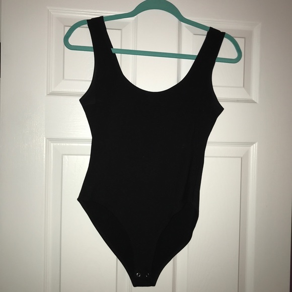 Forever 21 Basic Black Scoop Neck Tank Bodysuit - Picture 3 of 5